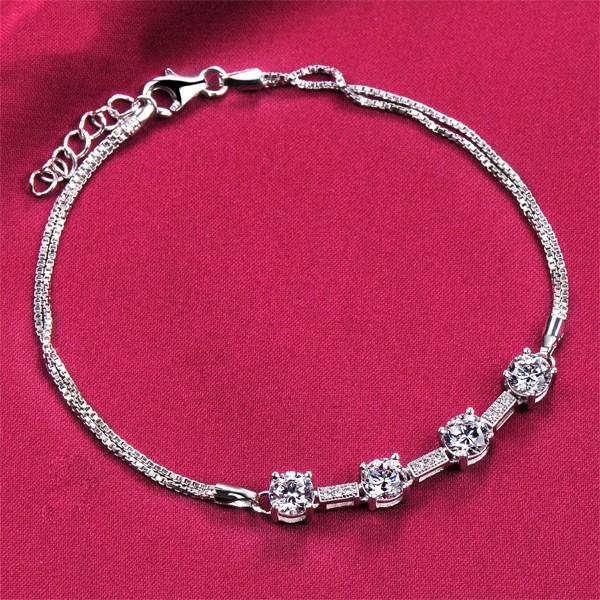 Four Delicate Diamonds ESCVD Diamonds Women Bracelets