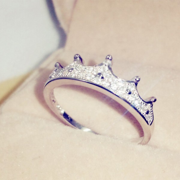 Micro-Inlaid Baroque Gothic Diamond Crown Diamond Ring