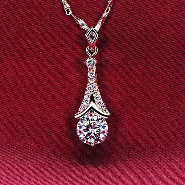 Luxurious 1.0 Carat ESCVD Diamonds Fashionable Gift Necklaces For Her