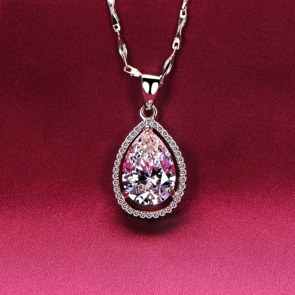 4.0 Carat Oval ESCVD Diamonds Fashionable Women Necklaces Gift Necklaces